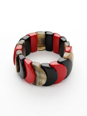 Bracelet: horn, amarant, chrysoprase